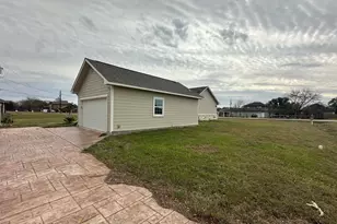 825 Mossey Dr, La Porte, TX 77571 - Photo 7