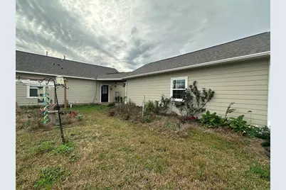 825 Mossey Drive, La Porte, TX 77571 - Photo 9