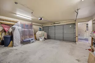 3902 Holder Forest Dr, Houston, TX 77088 - Photo 29