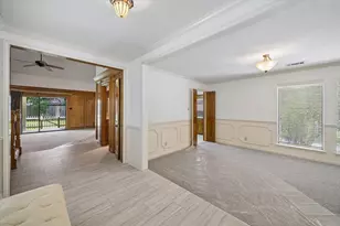 3902 Holder Forest Dr, Houston, TX 77088 - Photo 3