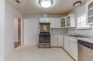 1310 Brazos St, Hempstead, TX 77445 - Photo 13