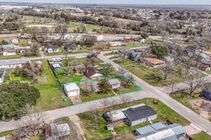 1310 Brazos St, Hempstead, TX 77445 - Photo 29