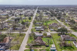 1310 Brazos St, Hempstead, TX 77445 - Photo 39