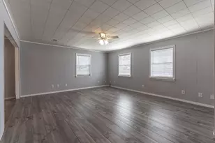 1310 Brazos St, Hempstead, TX 77445 - Photo 7