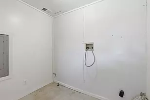 1310 Brazos St, Hempstead, TX 77445 - Photo 19