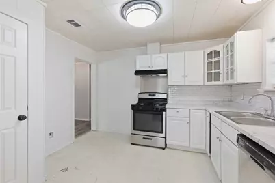 1310 Brazos Street, Hempstead, TX 77445 - Photo 9
