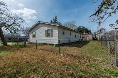 1310 Brazos Street, Hempstead, TX 77445 - Photo 5