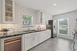 6441 Olympia Dr, Houston, TX 77057 - Photo 7