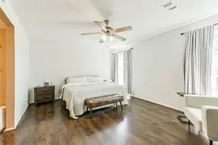 19323 Hollowlog Dr, Katy, TX 77449 - Photo 17