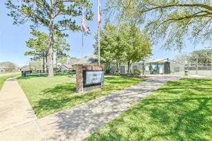 19323 Hollowlog Dr, Katy, TX 77449 - Photo 29