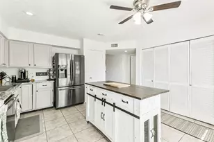 19323 Hollowlog Dr, Katy, TX 77449 - Photo 11