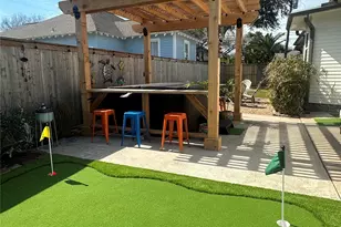 2302 Mike Gaido Blvd, Galveston, TX 77550 - Photo 29