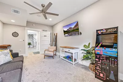 2302 Mike Gaido Boulevard, Galveston, TX 77550 - Photo 23