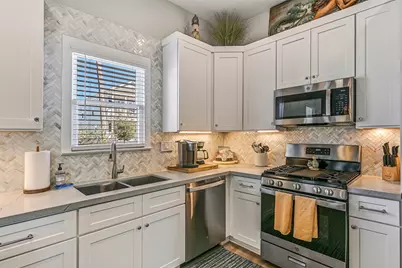 2302 Mike Gaido Boulevard, Galveston, TX 77550 - Photo 11