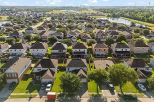 8006 Saffron Ln, Baytown, TX 77521 - Photo 37