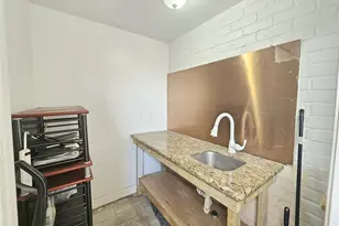 6201 Ranchester Dr, Houston, TX 77036 - Photo 21