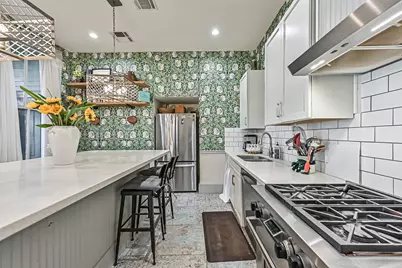 1819 Ball, Galveston, TX 77550 - Photo 19