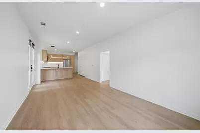 1941 Sawdust Road #113, The Woodlands, TX 77380 - Photo 5