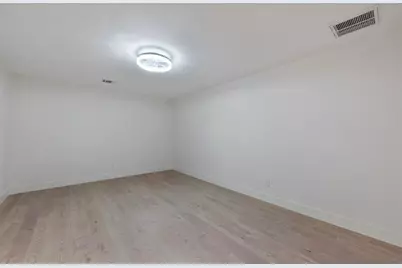 8811 Tavistock Drive, Houston, TX 77031 - Photo 21