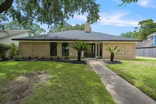 8811 Tavistock Dr, Houston, TX 77031 - Photo 1