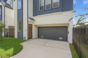 724 E 33rd St, Houston, TX 77022 - Photo 3