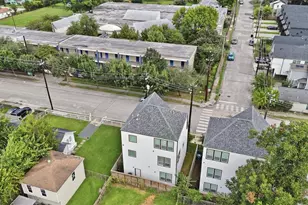 724 E 33rd St, Houston, TX 77022 - Photo 27