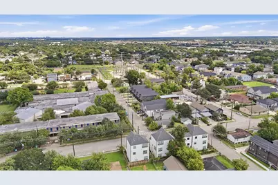 724 E 33rd Street, Houston, TX 77022 - Photo 25