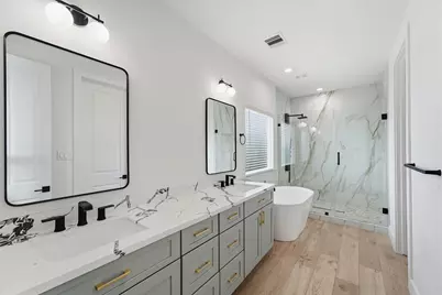 724 E 33rd Street, Houston, TX 77022 - Photo 19