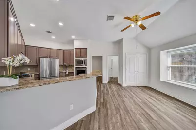 5918 Greenway Manor Lane, Spring, TX 77373 - Photo 9