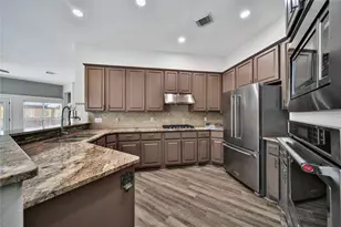 5918 Greenway Manor Ln, Spring, TX 77373 - Photo 3
