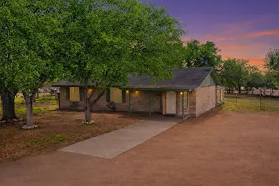 2802 Comanche Street, Beeville, TX 78102 - Photo 1