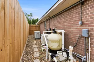 5424 Bramble Ln, Dickinson, TX 77539 - Photo 31