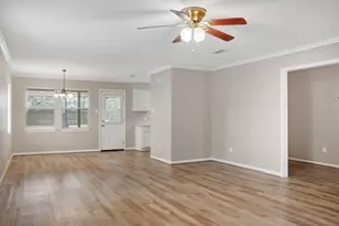 2002 Derby Dr, Conroe, TX 77303 - Photo 3