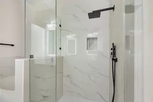 7134 Mapleridge St, Houston, TX 77081 - Photo 15