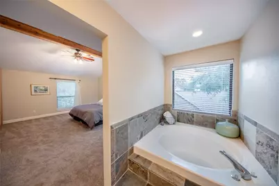 10 Featherfall Place, The Woodlands, TX 77381 - Photo 19