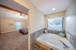 10 Feather Fall Pl, The Woodlands, TX 77381 - Photo 19