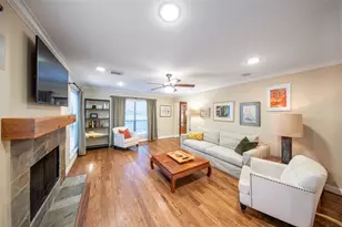 10 Feather Fall Pl, The Woodlands, TX 77381 - Photo 11