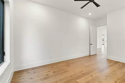 4629 Pine Street, Bellaire, TX 77401 - Photo 33
