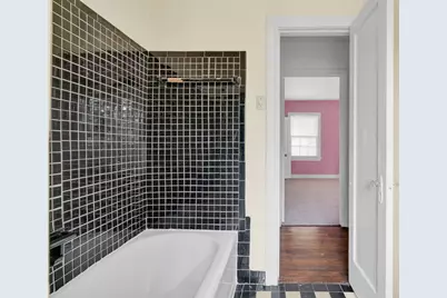 1939 Richmond Avenue #2, Houston, TX 77098 - Photo 11