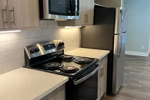 8001 Woodway Dr, Houston, TX 77063 - Photo 7