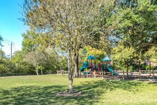 8001 Woodway Dr, Houston, TX 77063 - Photo 11