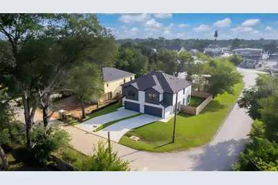 518 Clinton Street #B, Conroe, TX 77301 - Photo 43