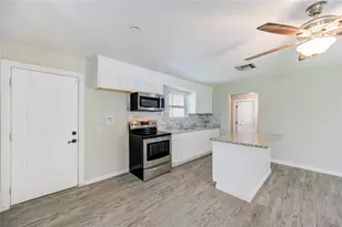 411 Waterfall Dr, Huffman, TX 77336 - Photo 7