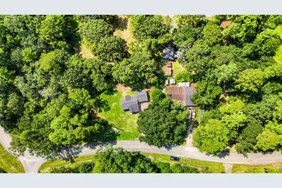 411 Waterfall Drive, Huffman, TX 77336 - Photo 5