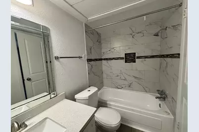 600 Nottingham Oaks Trail #145, Houston, TX 77079 - Photo 9