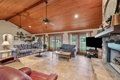 25202 Highway 105, Sour Lake, TX 77659 - Photo 9