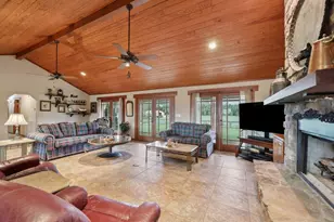 25202 Hwy 105, Sour Lake, TX 77659 - Photo 9