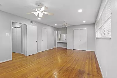 5638 Spellman Road, Houston, TX 77096 - Photo 19