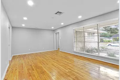 5638 Spellman Road, Houston, TX 77096 - Photo 7