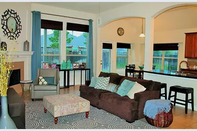 99 E Lasting Spring Circle, The Woodlands, TX 77389 - Photo 9